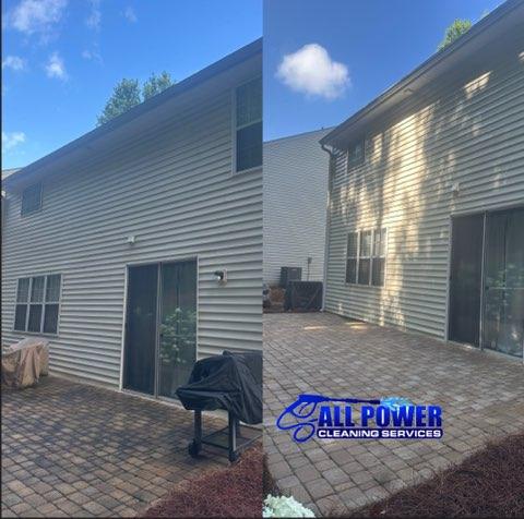 House exterior cleaning before and after - vinyl siding and patio area cleaned